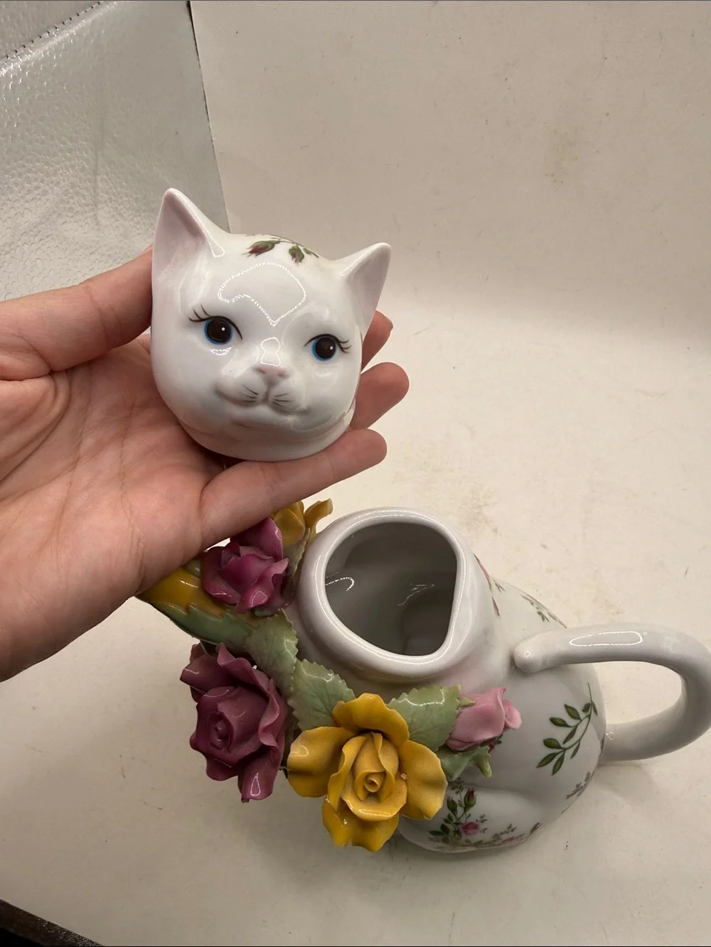 Royal Albert Old Country Roses Cat Figurine Vase Pitcher Porcelain Kitty Flowers